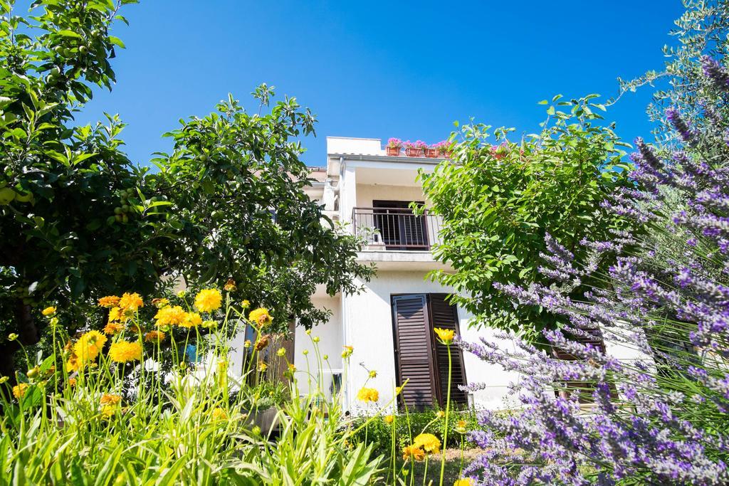 Apartments Rose Krk Town Exterior photo