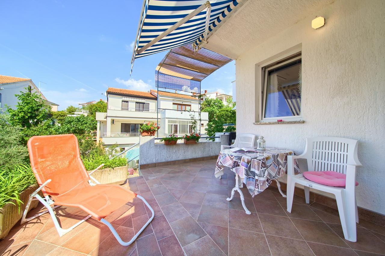 Apartments Rose Krk Town Exterior photo